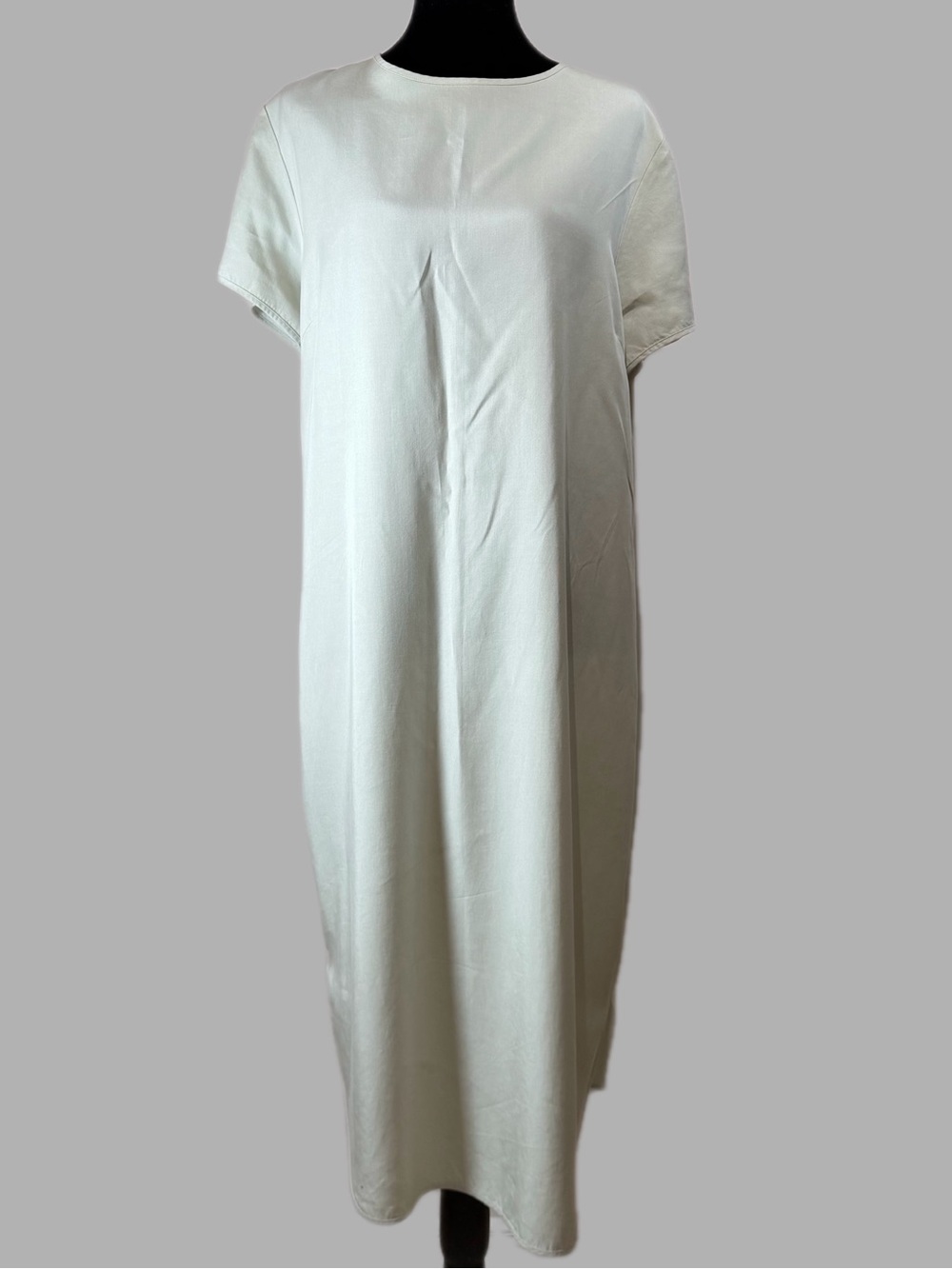Uniqlo Women's Short Sleeve Dress in light olive , size L